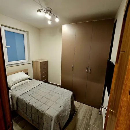 Close To Valletta Apartament *