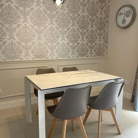 Close To Valletta Apartament *