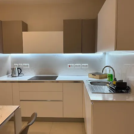 Close To Valletta Apartment *